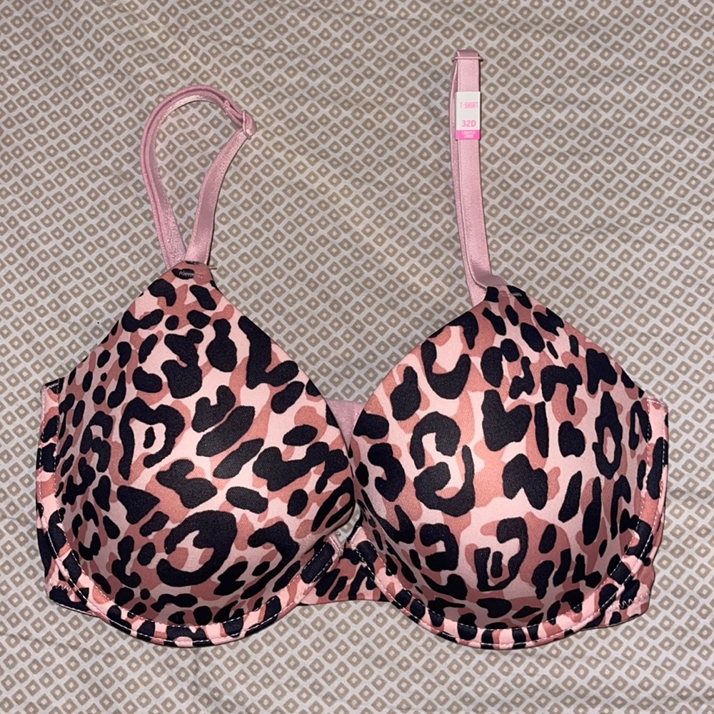 NWT VS PINK BRA